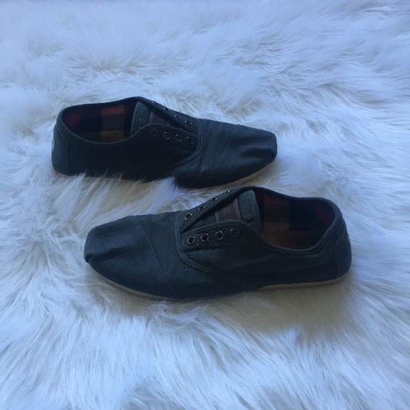 Toms Other - 💕CCO SALE 💕 Men’s TOMS Size 9